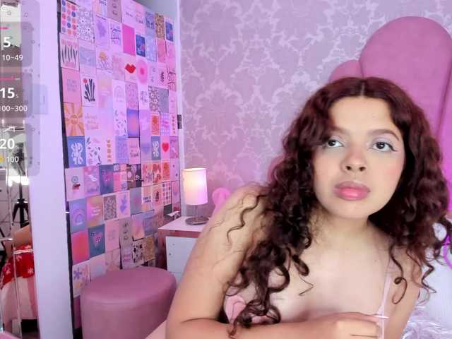 LiaCherry's BongaCams show and profile