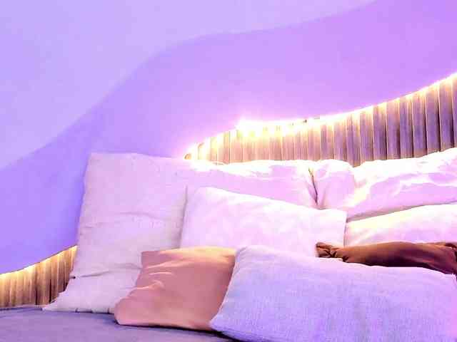 Sacian Live Webcam on BongaCams