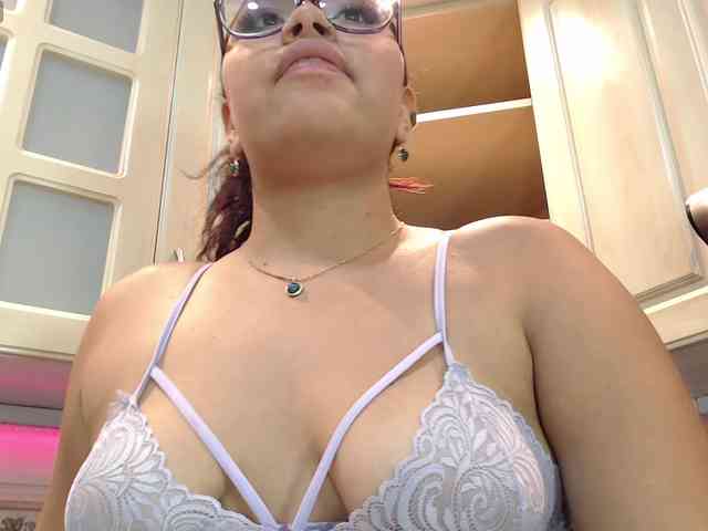 GiselJones GiselJones