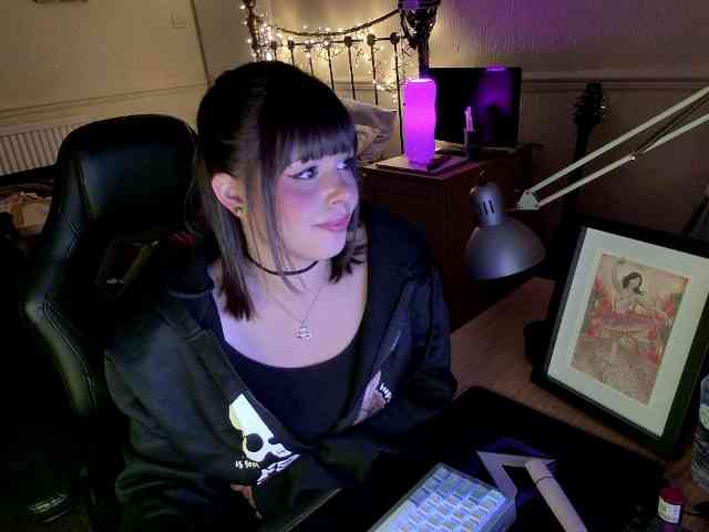 Lavenderrzz19 Live Webcam on BongaCams