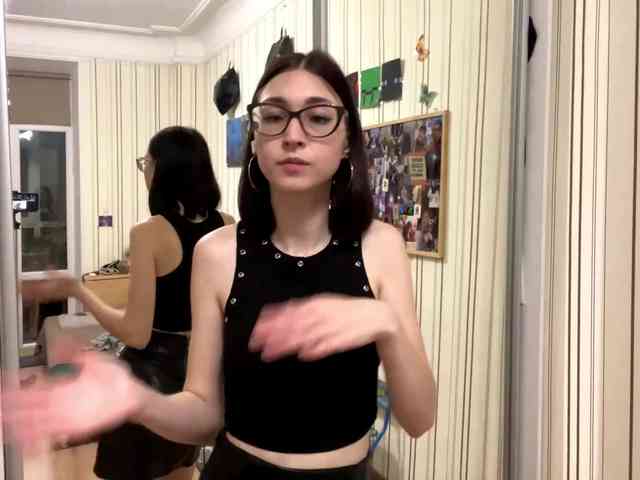 CherlynLinehan webcam