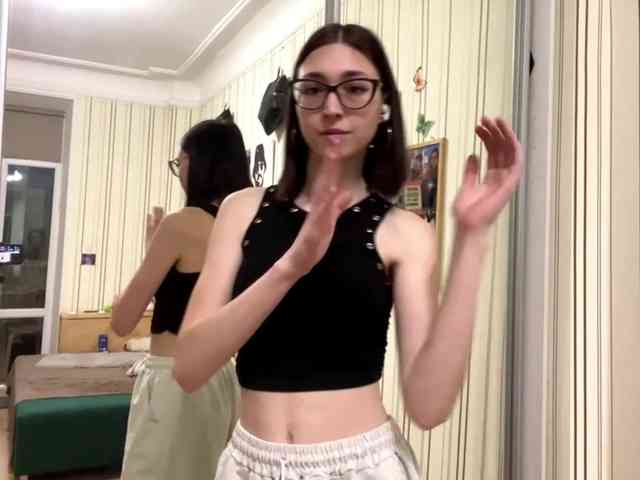 CherlynLinehan webcam