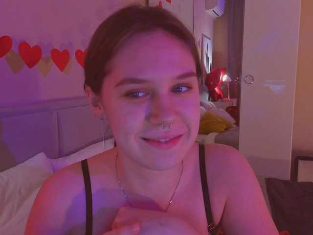 MiaLuw's BongaCams show and profile