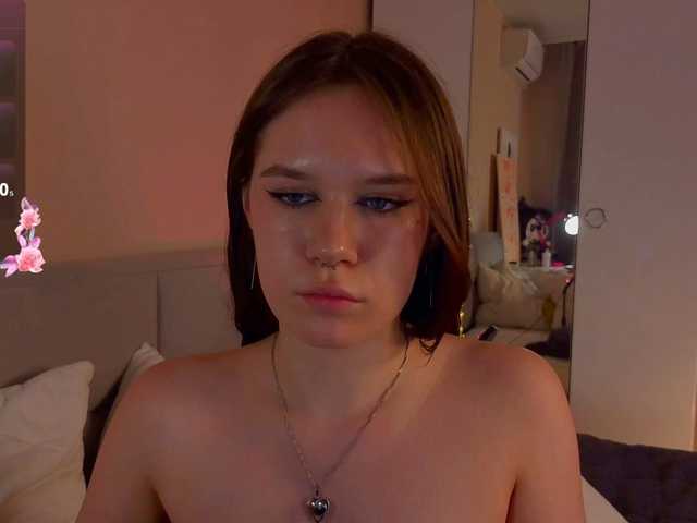 MiaLuw's BongaCams show and profile
