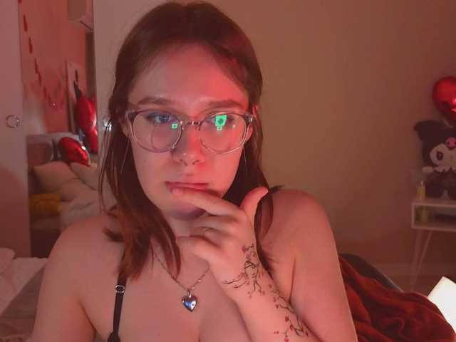 MiaLuw's BongaCams show and profile