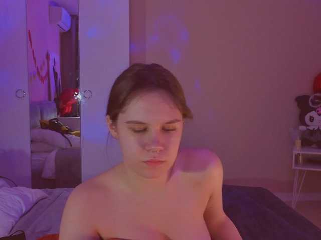 MiaLuw's BongaCams show and profile