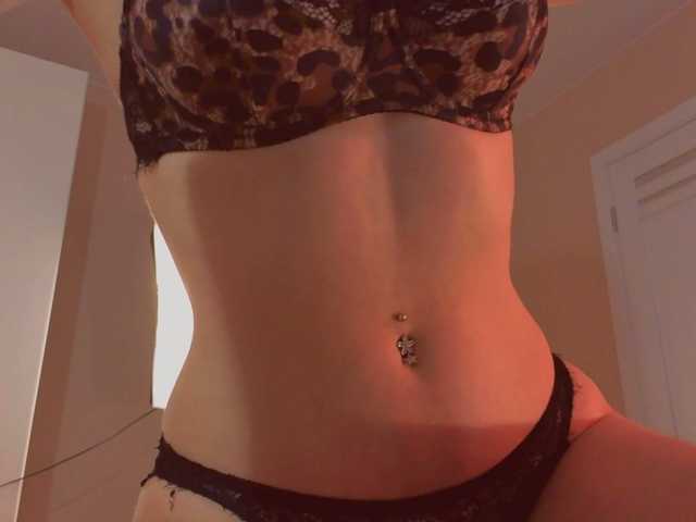 MiaLuw's BongaCams show and profile