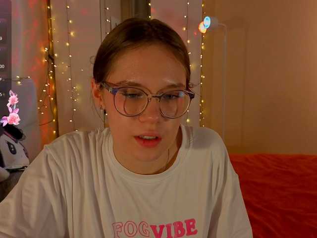 MiaLuw's BongaCams show and profile