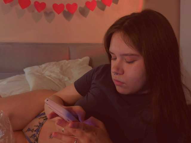 MiaLuw's BongaCams show and profile