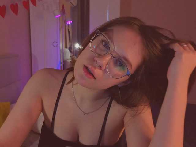 MiaLuw's BongaCams show and profile