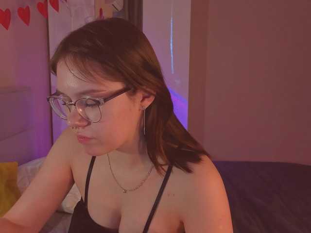 MiaLuw's BongaCams show and profile