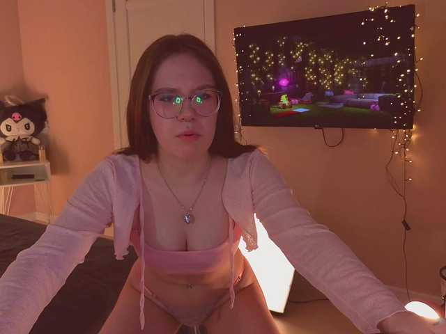 MiaLuw's BongaCams show and profile