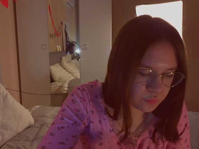 MiaLuw's BongaCams show and profile