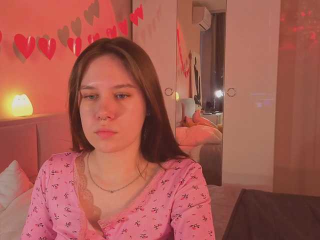 MiaLuw's BongaCams show and profile