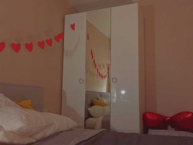 MiaLuw's BongaCams show and profile