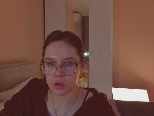 MiaLuw's BongaCams show and profile