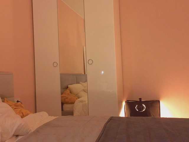 MiaLuw's BongaCams show and profile