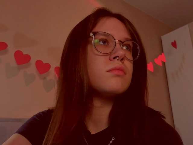 MiaLuw's BongaCams show and profile