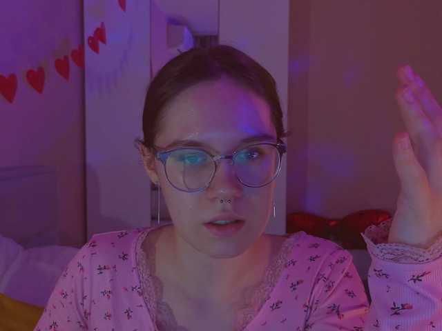 MiaLuw's BongaCams show and profile