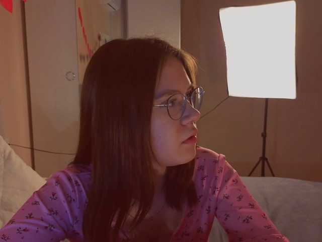 MiaLuw's BongaCams show and profile