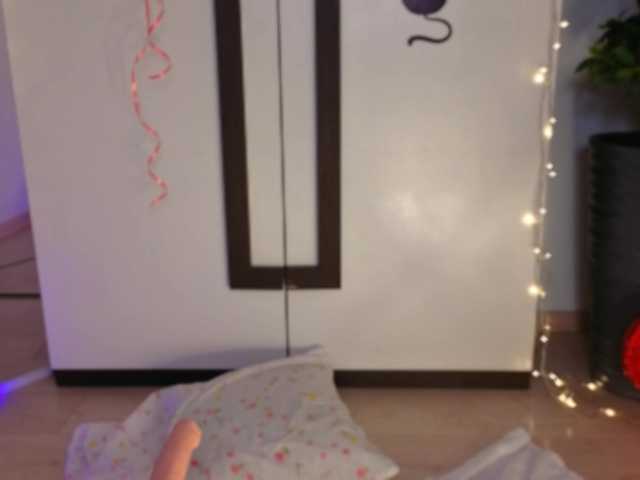 NicoleHampton's BongaCams show and profile