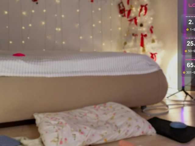 NicoleHampton's BongaCams show and profile