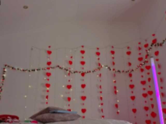 NicoleHampton's BongaCams show and profile