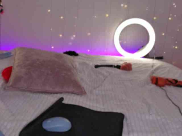 NicoleHampton webcam