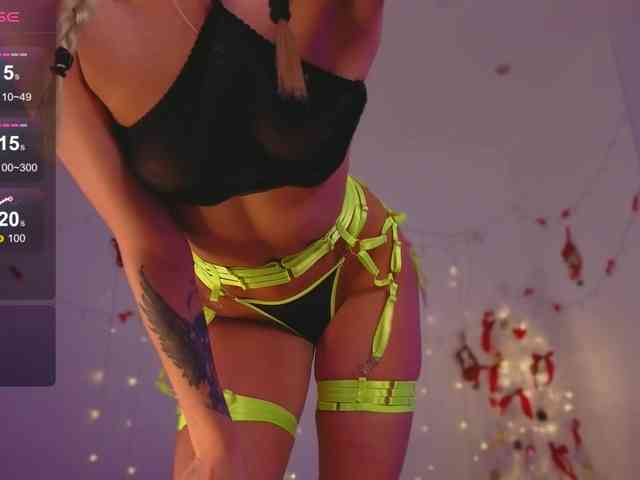 NicoleHampton webcam