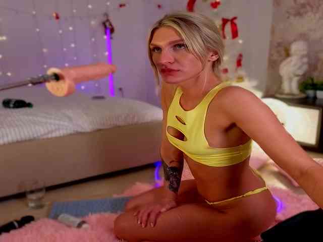 NicoleHampton webcam