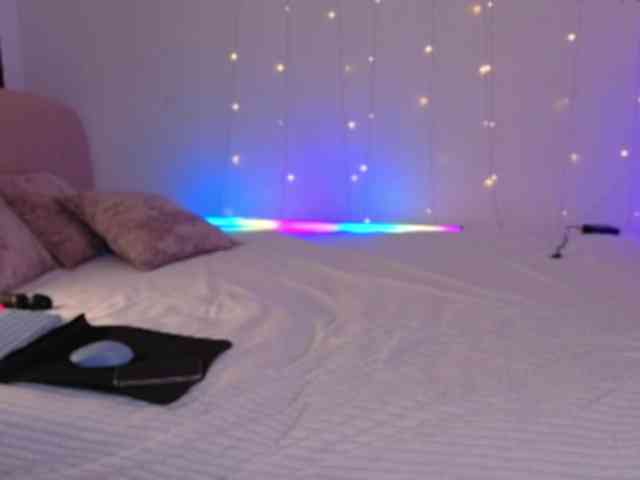 NicoleHampton webcam