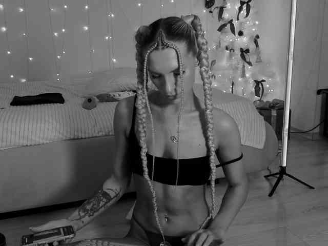 NicoleHampton webcam