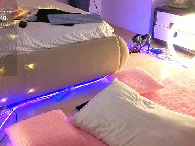 NicoleHampton webcam