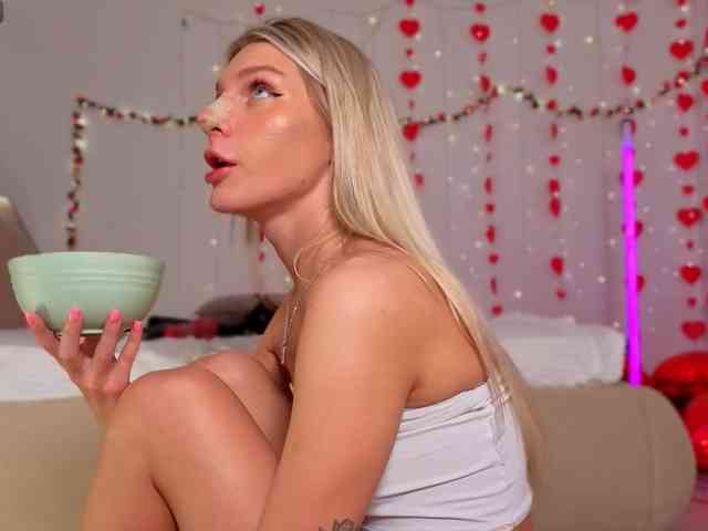 NicoleHampton webcam