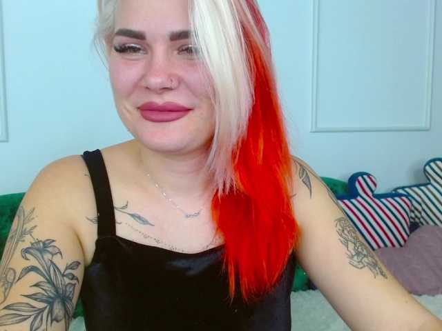 lada-love from BongaCams is Freechat