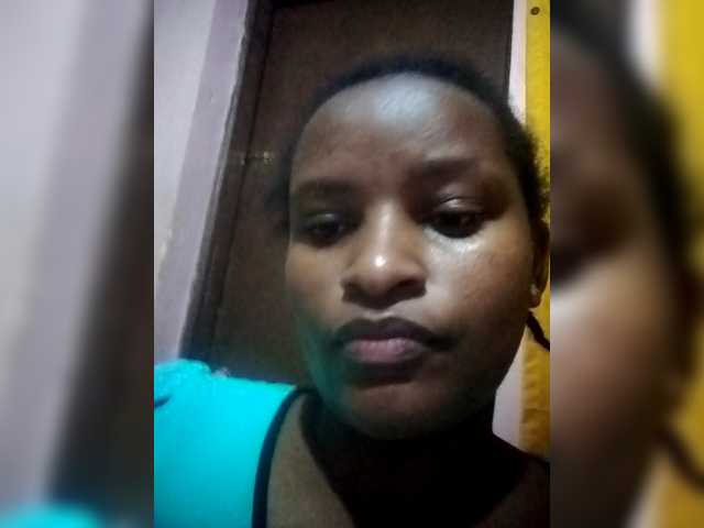 Emphi-30 – webcam model profile photo