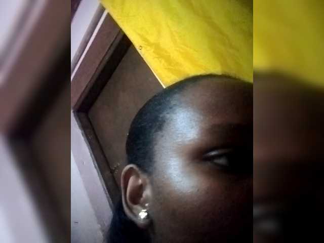 Emphi-30 – webcam model profile photo