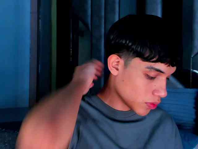 sebax-00 Live Webcam on BongaCams