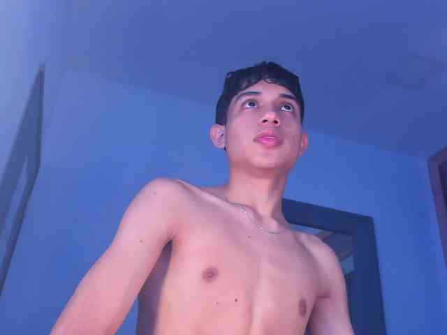 sebax-00 Live Webcam on BongaCams