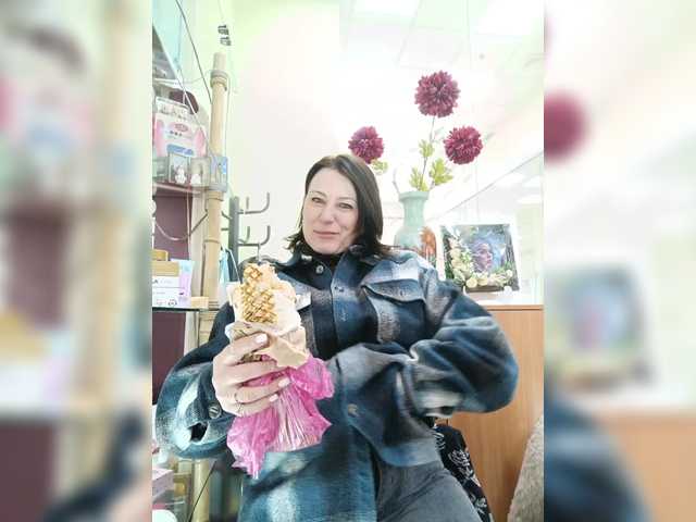 Agnes7700's BongaCams show and profile