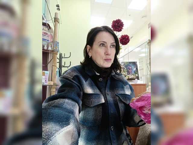 Agnes7700's BongaCams show and profile