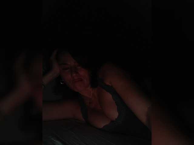 Agnes7700's BongaCams show and profile