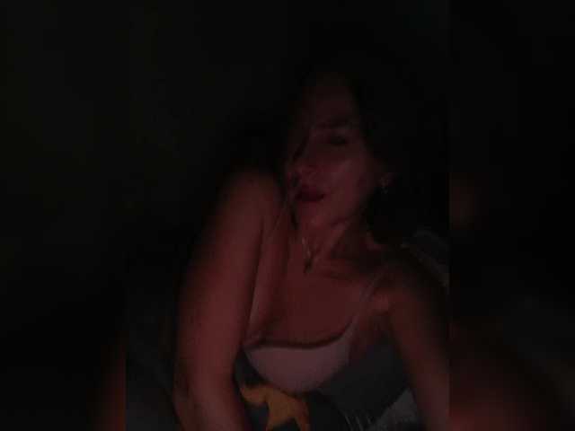 Agnes7700's BongaCams show and profile