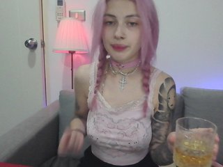 EmilyFlowers Porn Show