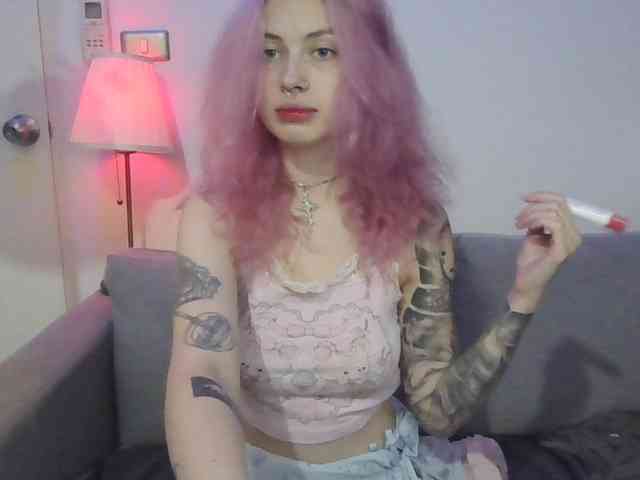 EmilyFlowers Live Webcam on BongaCams