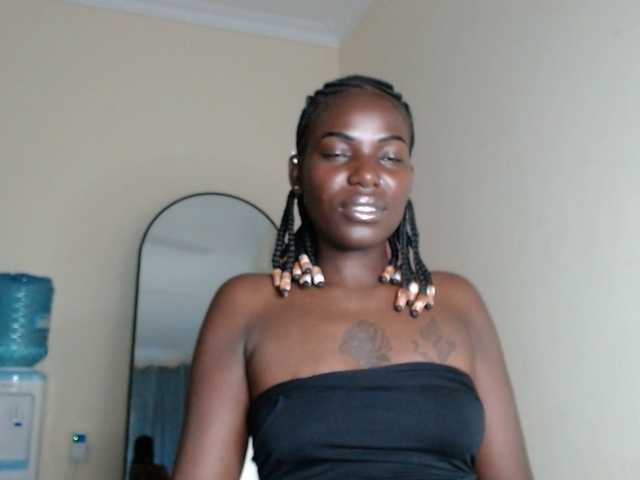 Quintessensual's BongaCams show and profile