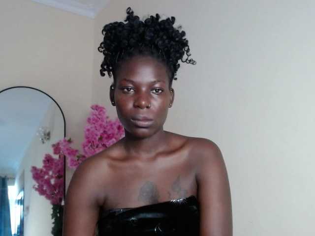 Quintessensual's BongaCams show and profile