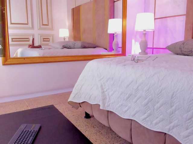 laurencarter1's BongaCams show and profile