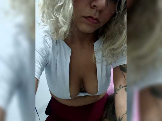 LucyMeneses Live Cam and Statistics on UnifiedCams