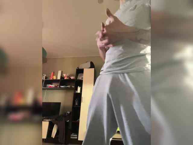 Poteisomnoi Live Webcam on BongaCams